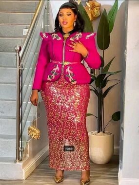 Women’s Rose Sequin Pencil Skirt - Elegant Evening Wear